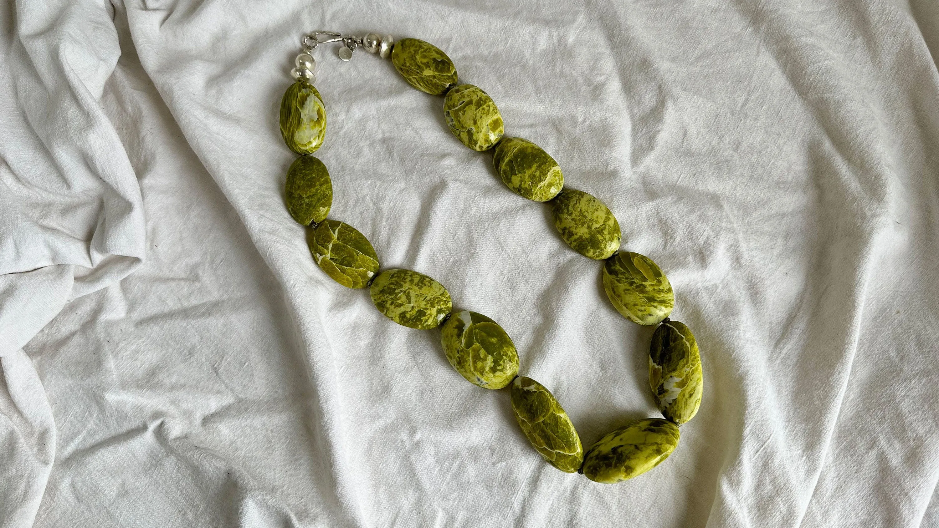 Large Serpentine Necklace. Sterling Silver. 2179