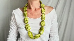 Large Serpentine Necklace. Sterling Silver. 2179